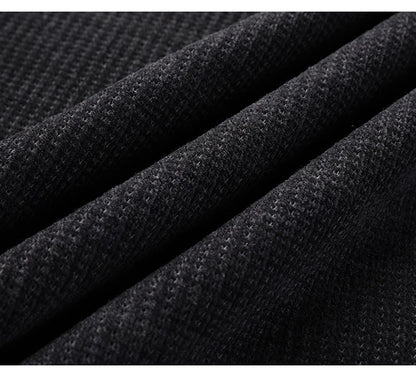 Fleece-Lined Knitted Pullover Sweater Casual Jumper for Men Insulated Warm Long Sleeve Thick Material Round Neck Design.