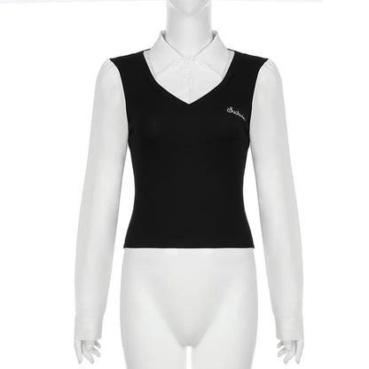 Fashionable and minimalist college style contrasting color lapel fake two piece T-shirt versatile short sleeved top.