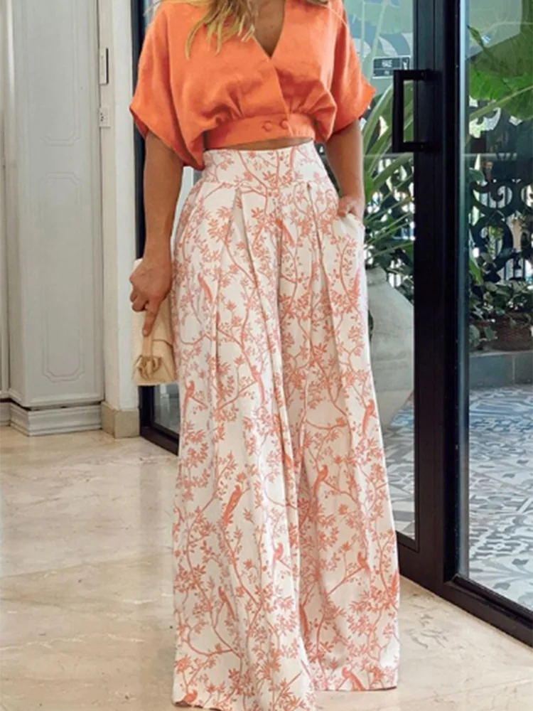 Solid Color V-neck Short Sleeved Floral Print Women's Wide Leg Pants High Street Fashion Daily Versatile Summer Set.