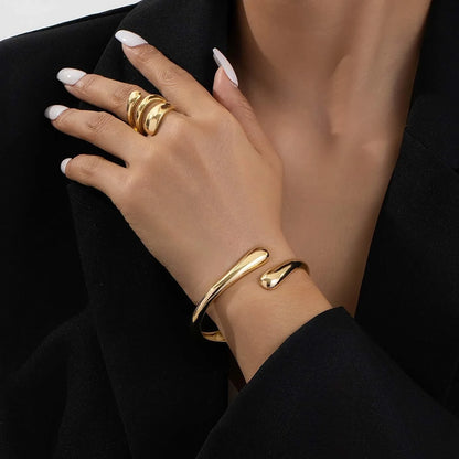 Gold Bangle Bracelets for Women Teens Trendy Chunky Adjustable Twist Cuff Bracelet Jewelry Gifts.