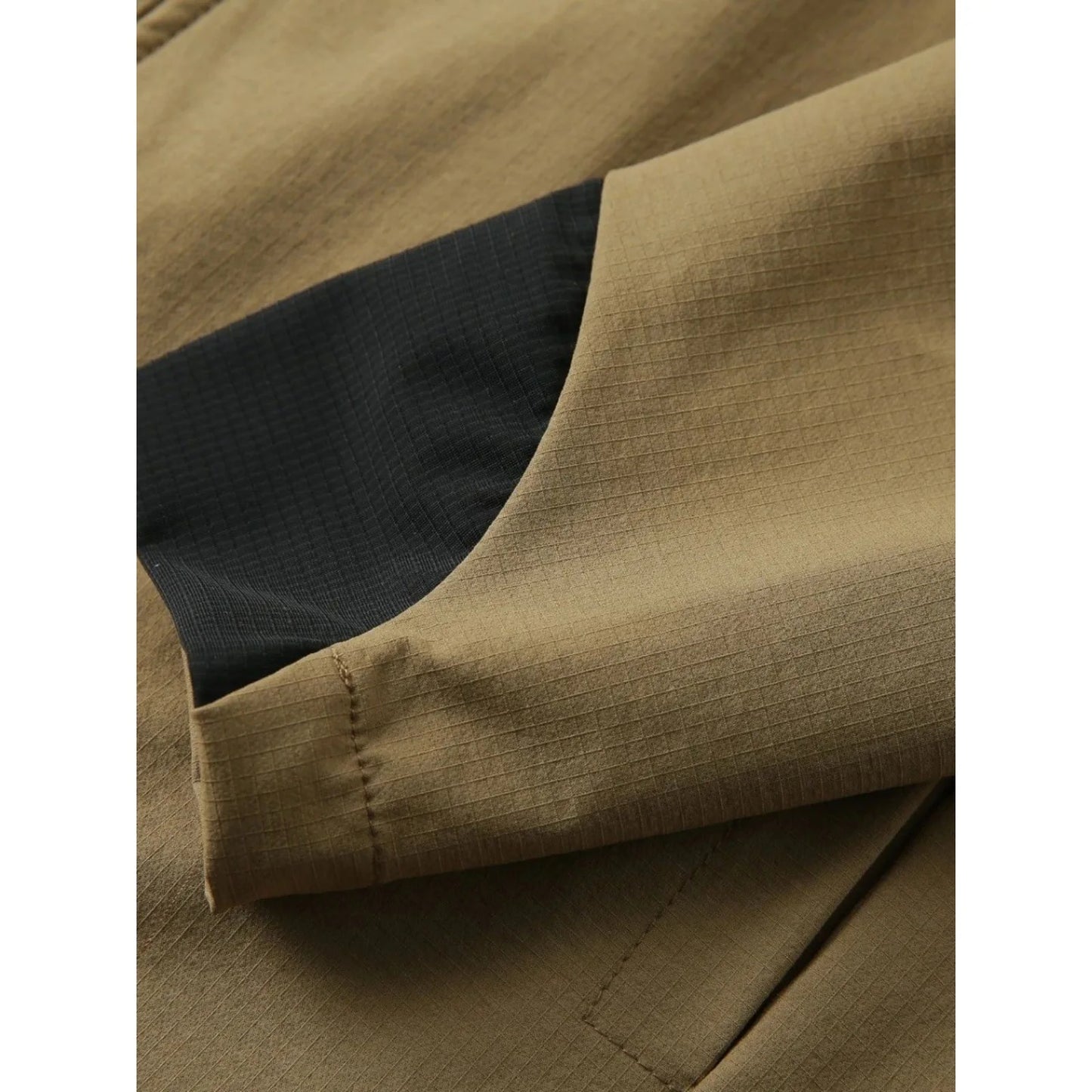 Compass Button Patch Italian Luxury Style Men's Lightweight Windbreaker Jacket Zippered Suitable For Outdoor Sports And Hiking.