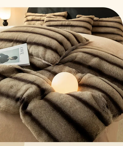 Winter Thick Warm Luxury Bedding Set Include Quilt Cover Sheet Pillowcase Solid Color Coral Velvet Soft Queen Duvet Cover Set.