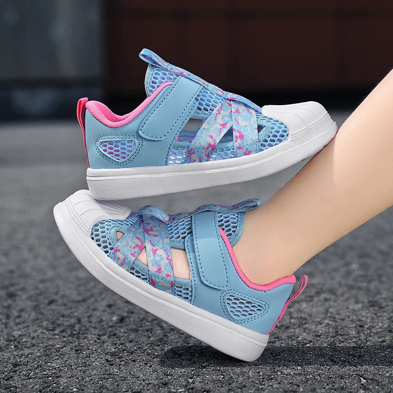Summer Breathable Kids Sandals Boy and Girl Fashion Sneakers Lightweight Non Slip Walking Shoes Comfortable Sport Shoes.
