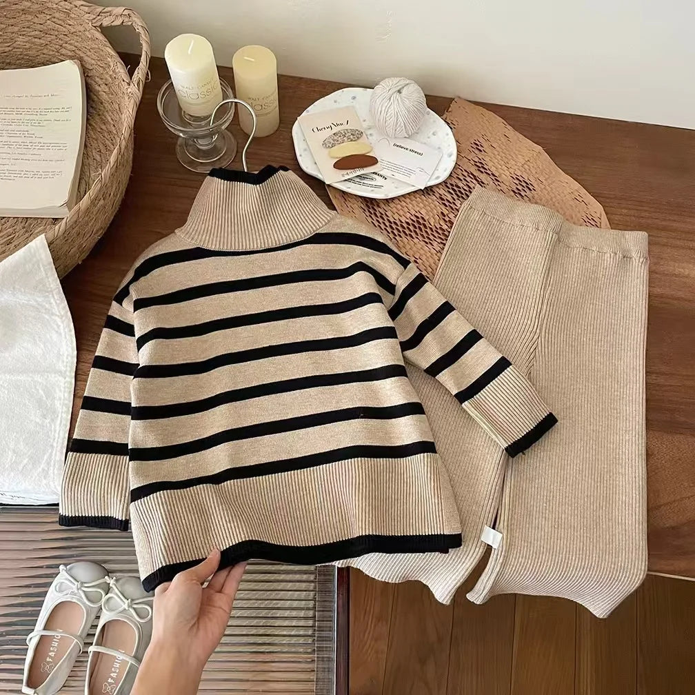Girls' Autumn/Winter High Collar Sweater Set 2025 New Style Female Baby's Stylish Knitted Sweater Wide Leg Pants Two Piece Set.