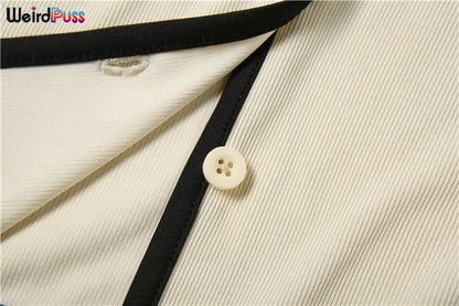 Weird Puss geripptes 2-teiliges Damen-Set, Polo-Ausschnitt, Knopf-Shorts, bauchfreie Tops + Miniröcke, passende Stretch-elegante Streetwear-Outfits.