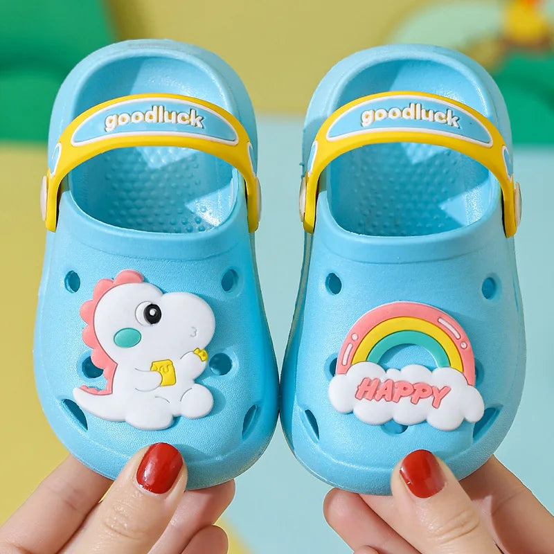 Summer Kids Sandals Hole Children's Shoes Slippers Soft Anti-Skid Cartoon Hole Baby Shoes Sandy Beach for Boys Girls.