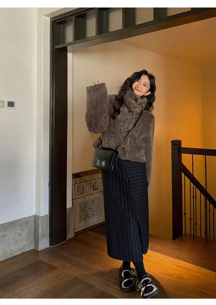 2025 Winter Fashion Stand Collar Warm Plush Short Jacket Women Autumn Retro Street Thickened Loose Harajuku Casual Short Jacket