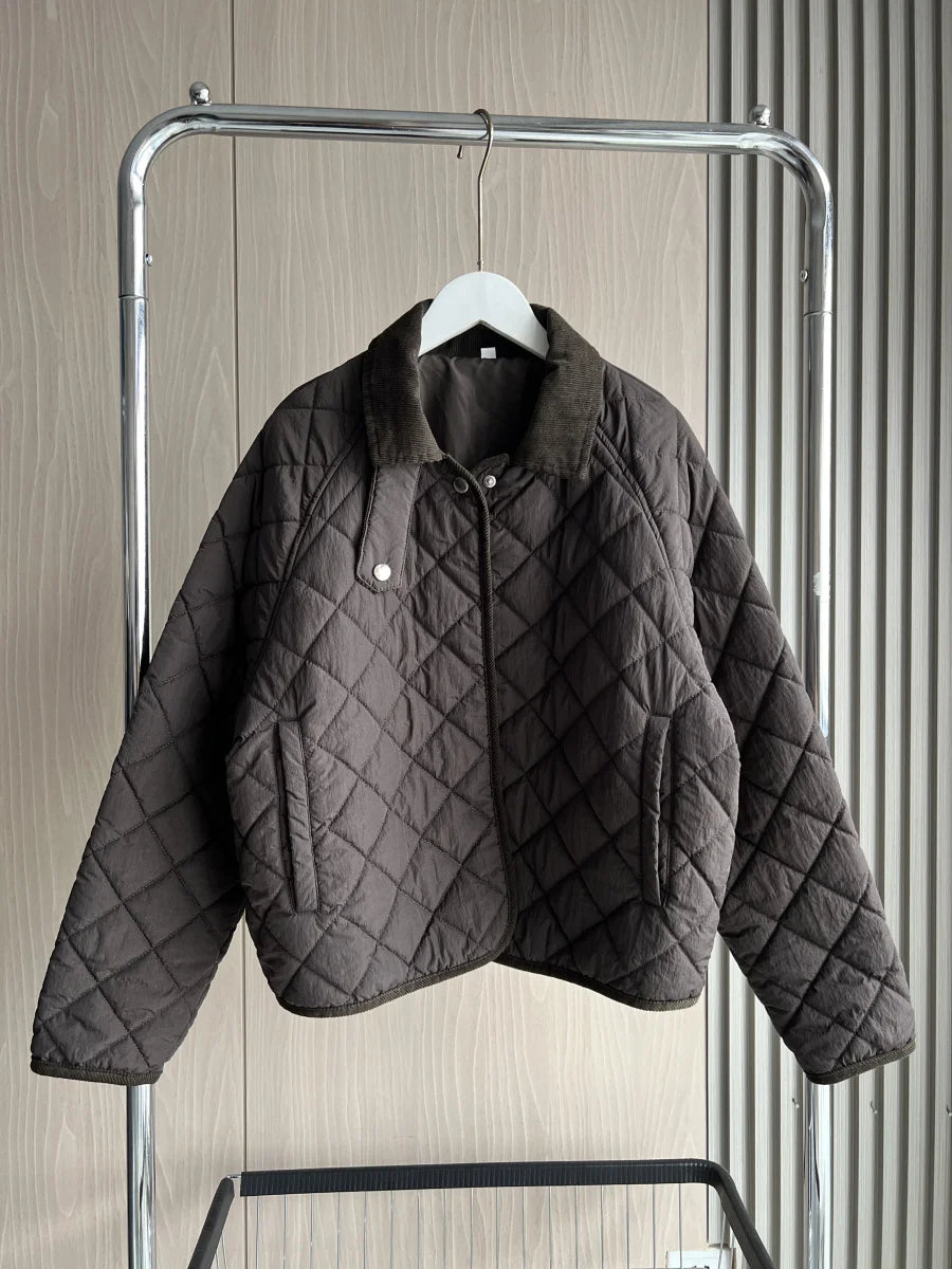 Women's Quilted Jacket with Padded Lining Model ETJ 2025 - Casual and Simple Diamond Quilted Short Puffer Jacket with Collar.