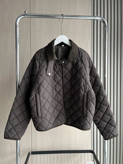 Women's Quilted Jacket with Padded Lining Model ETJ 2025 - Casual and Simple Diamond Quilted Short Puffer Jacket with Collar.