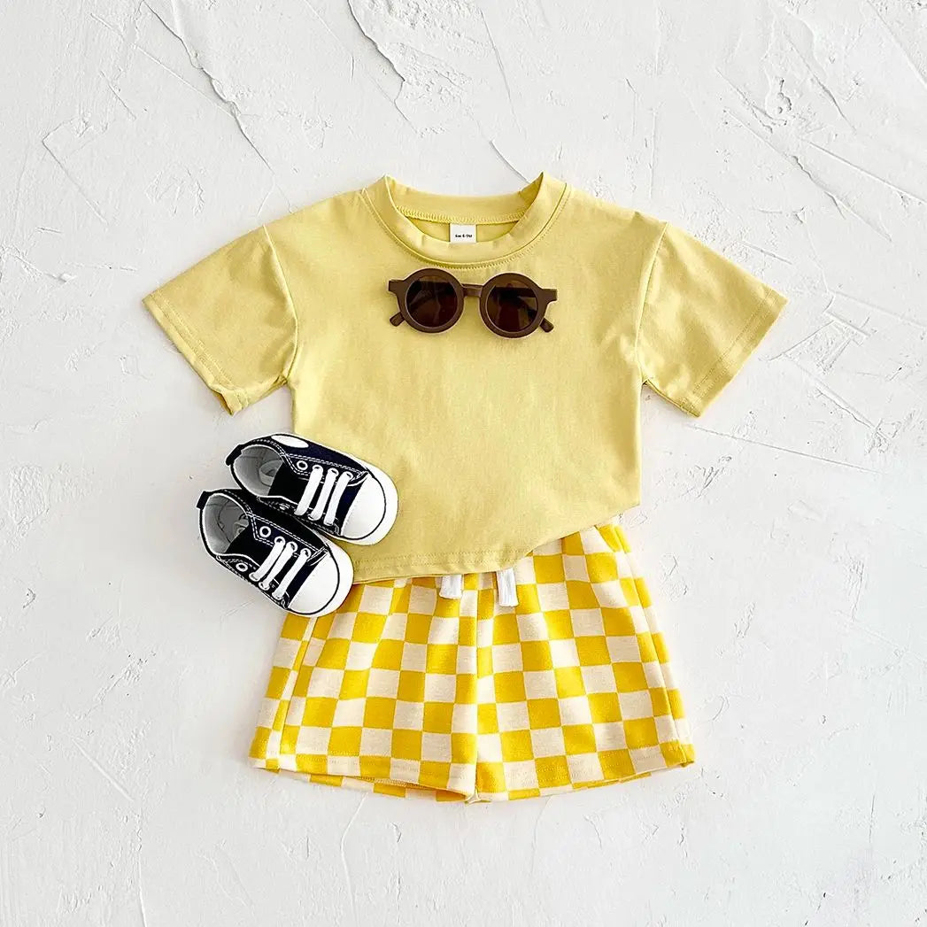 Ins Sommer Neugeborenen Jungen Mädchen Kleidung Baby Set Solide Kurzarm T-shirt + Schachbrett Shorts Baumwolle Casual 2PCS 0-3Y.