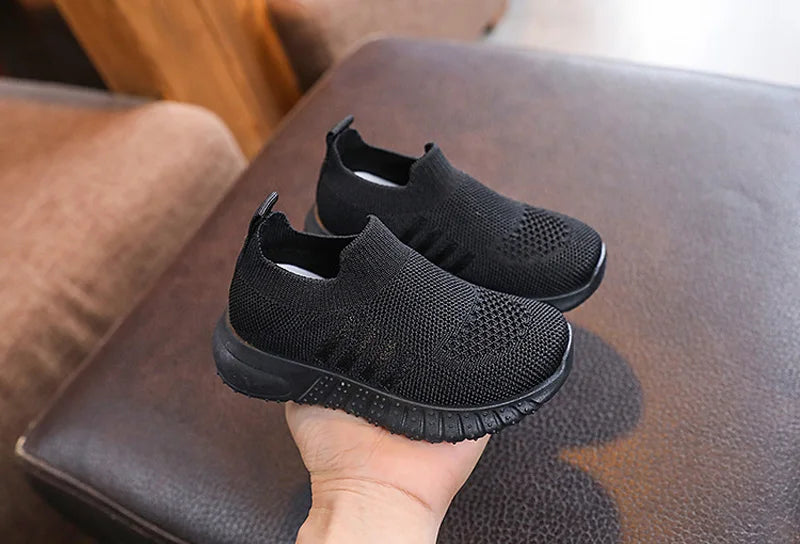 Children Shoes Spring Summer Kids Sneakers Soft Breathable Mesh For Boys Slip-on Casual Shoes Anti-Slip Walking Baby Girls Shoes.