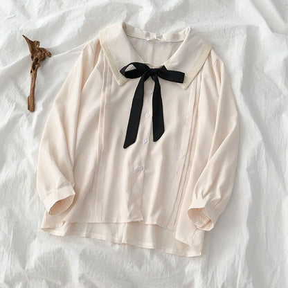 Large Size Niche Design Sense Single-breasted Women Shirt Autumn New Korean Lace-up Bow Blouse Female Solid Color Women Shirt.