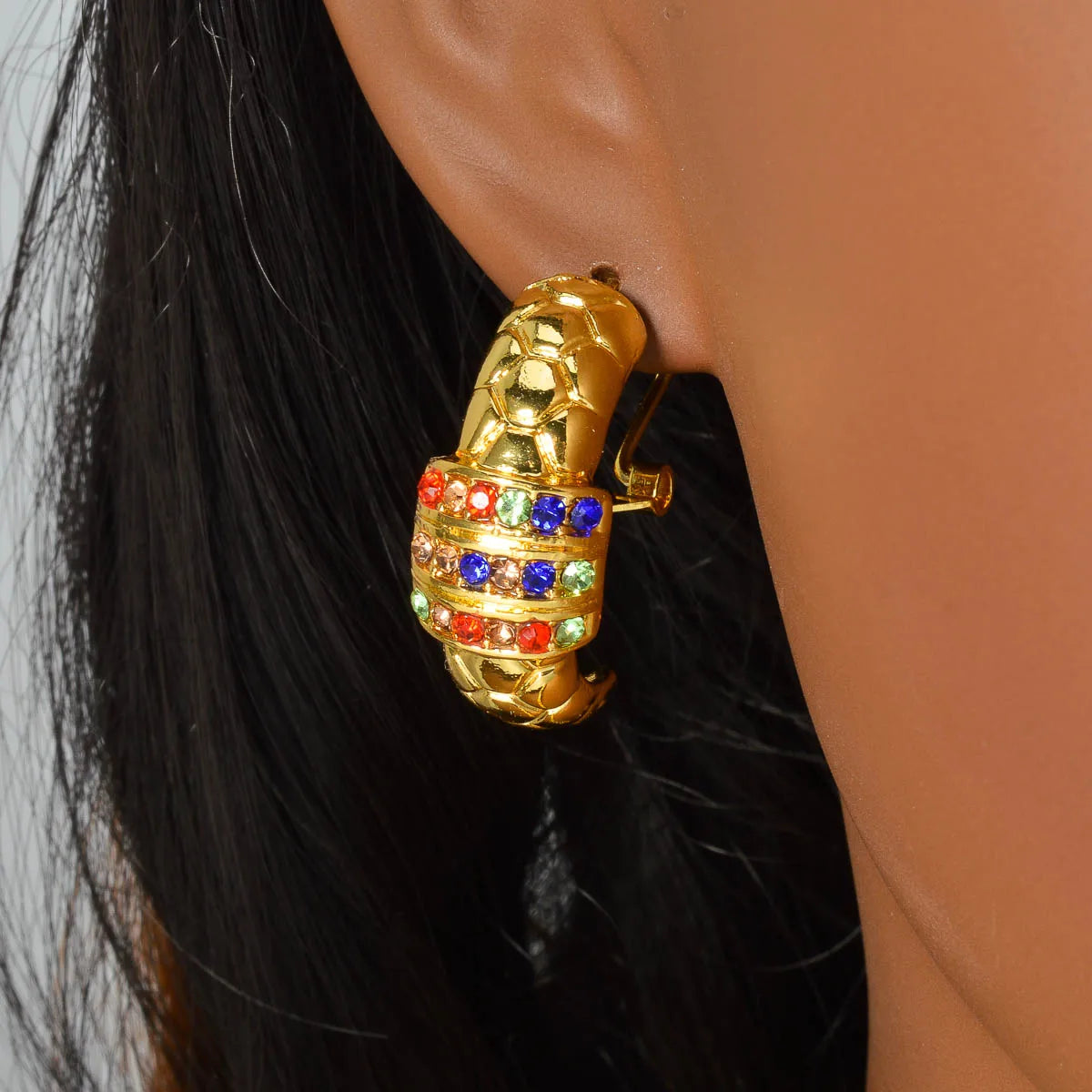 Luxury 18k Gold-Plated Women's Jewelry 4-Piece Round Necklace Bracelet Earrings Ring Gold Classic Dubai Wedding Gift.