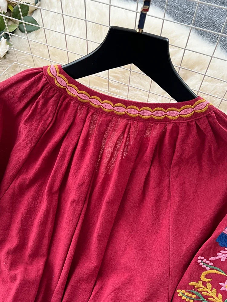 Sommer Freizeit Urlaub Langes Kleid für Frauen Neue Retro Ethnischen Stil Bestickt V-ausschnitt Ausgestellte Ärmel Taille Cinched Kleid D27.
