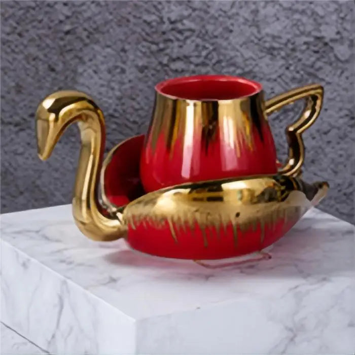 Luxury Ceramic Mug with Saucer European Retro Swan Shape Afternoon Tea Coffee Cup and Saucer Set Home Creative Drinkware Gift.