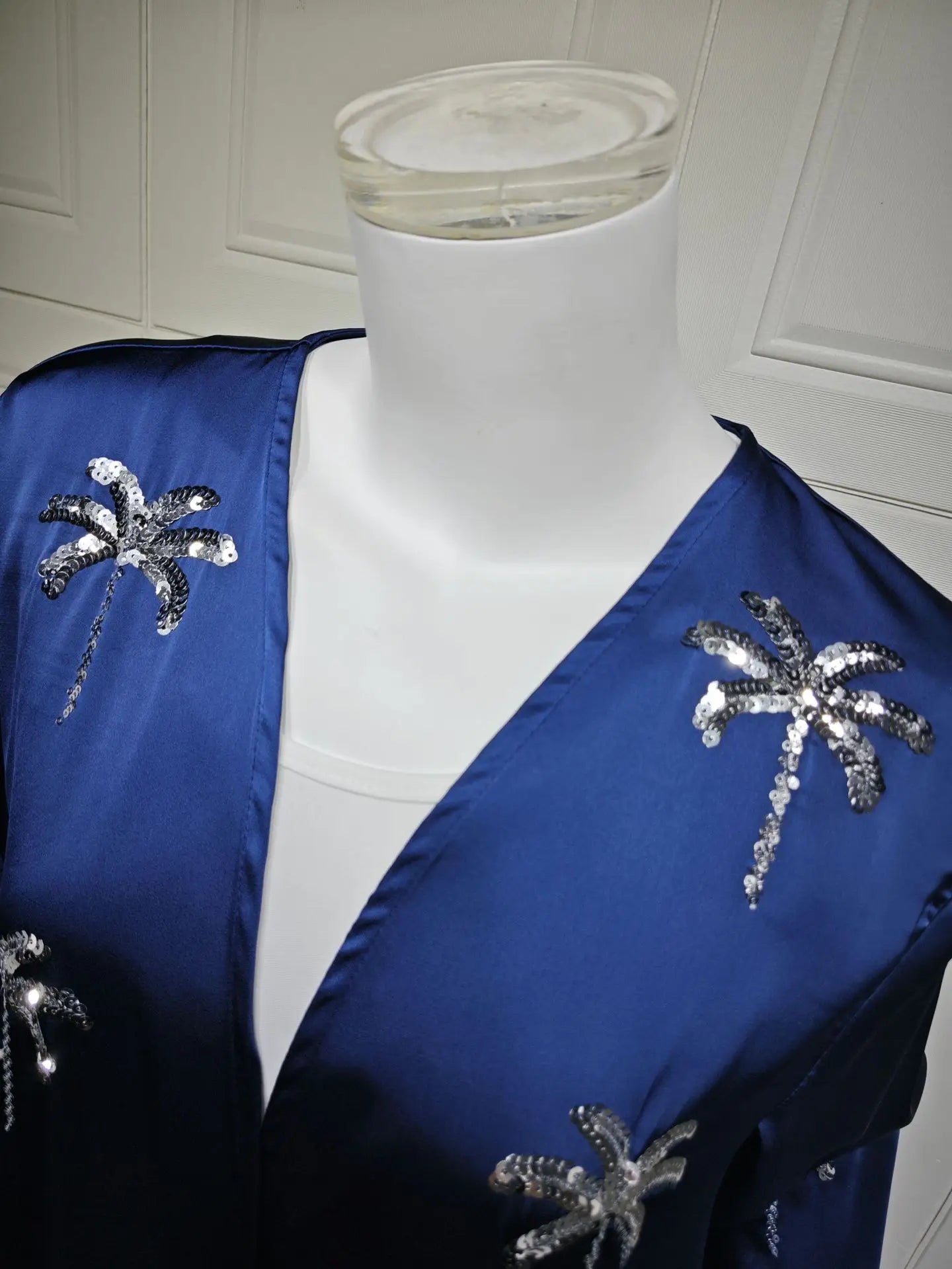 Mode Dubai Abayas für Frauen Stickerei Muslimischen Kleid Türkei Kaftan Islam Kleidung Kebaya Kaftan Marocain Femme Robe Jalabiya.