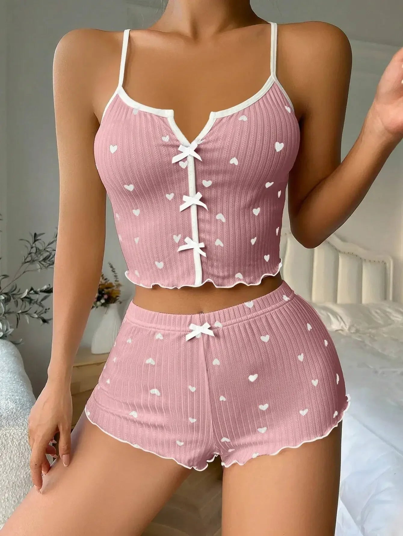 Nachtwäsche Damen-Pyjama-Set, Herz-Druck, weicher, gerippter Stoff mit kokettem Rüschenbesatz, lässiges Cami-Top und Shorts-Sets, Loungewear.