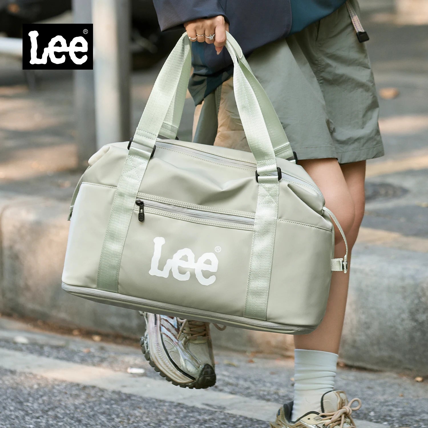 LEE Expandable Large Capacity Luggage Travel Handbag Women Sports Fitness Gym Yoga Bag Waterproof Dry Wet Pocket Duffel Bag.