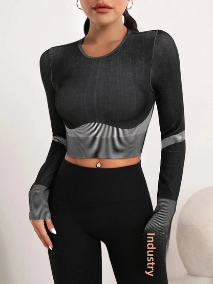 New 2025 Women's Long Sleeve Yoga Sportswear Casual Outdoor Running Training Top Breathable Comfortable Sportswear.