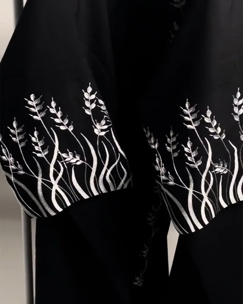 Muslim Women Dress Elegant Black Embroidery Abaya Long Robe Dubai Luxury Eid Ramdan Prayer Dress Kebaya Kaftan Moroccan Dresses.