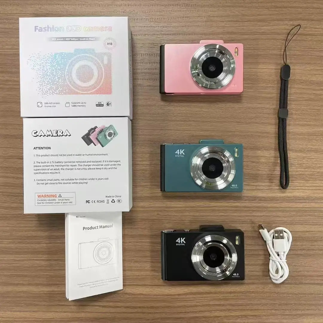 Retro Digital Camera with 48MP Dual Lens, 2.8 "IPS screen, 16X Zoom, Autofocus, OTG & SD Card Support, 64GB.