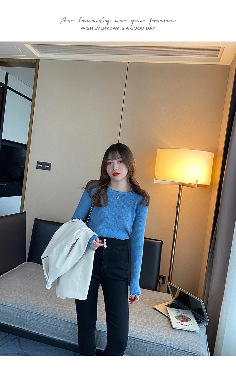 2025Oansatz Rippen Langarm Koreanische Dünne Weibliche Pullover Frauen Pullover Stricken Weiche Jumper Tops Geraffte Herbst Winter Tops.