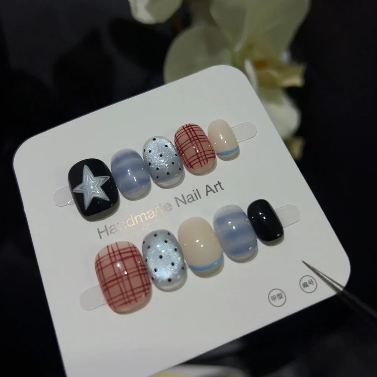 10pcs Short Oval Shaped Press-On Nails - Color Block Stripes & Star Designs Glossy Mix-and-Match False Nails for Women and Girls.