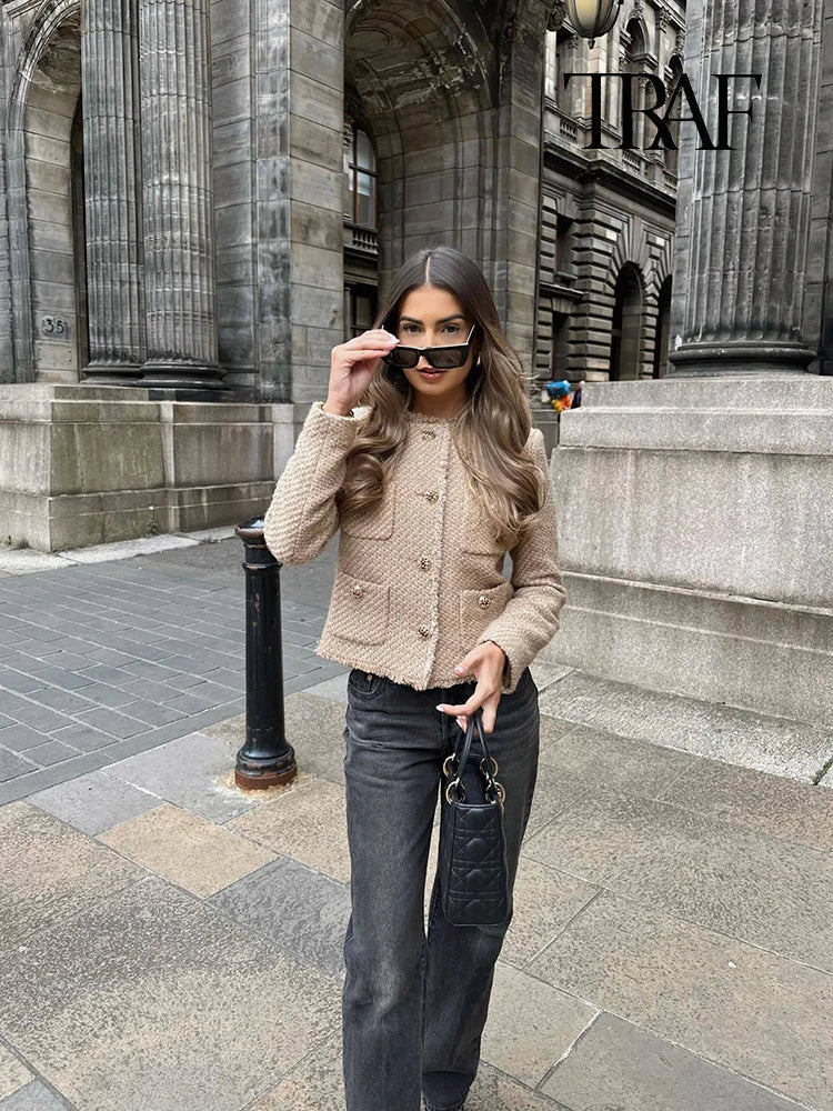 Women's Autumn and Winter Long Sleeve Short Jacket Fashion Solid Colour Front Pocket Button Jacket Elegant Casual Jacket.