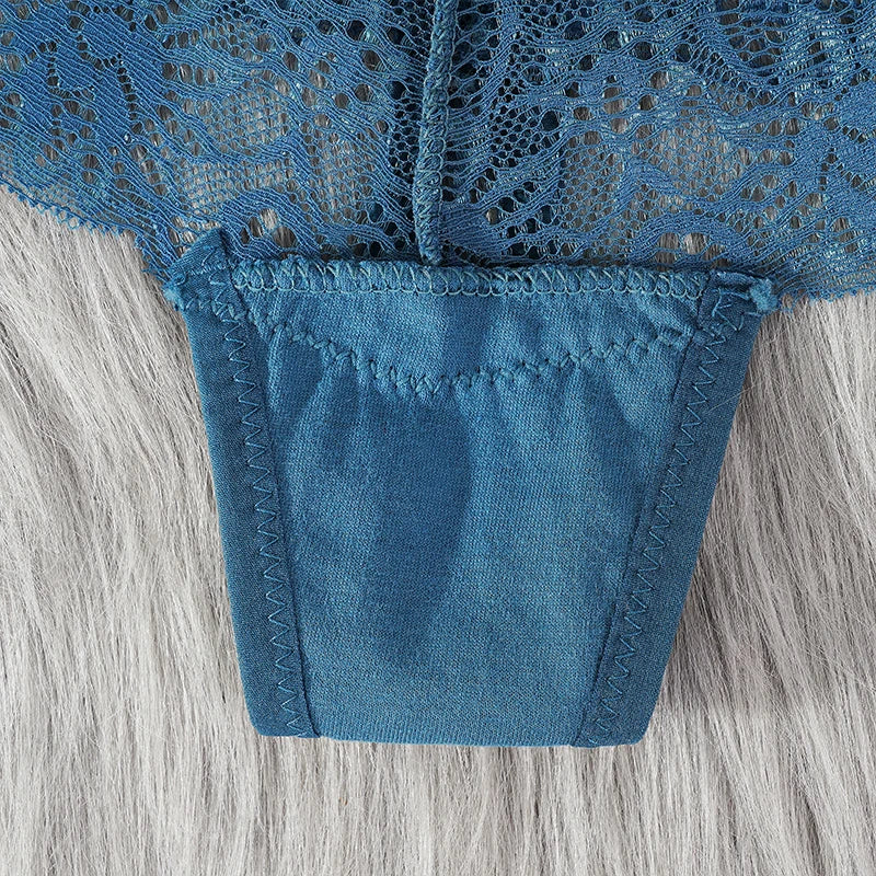 Sexy Lace Thong Women Low Waist Panties Transparent Underwear Hollow Out Female Lingerie Elasticity Comfortable Underpants.