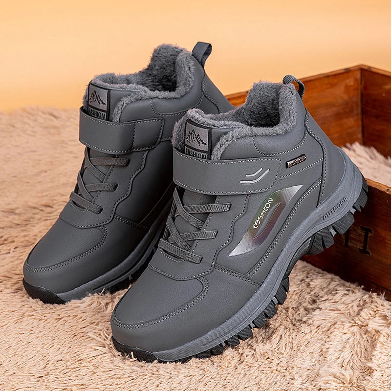 Unisex Winter Cotton Shoes Thick Soled Leather Warm Comfortable Snow Walking Casual Shoes Lightweight Outdoor High Top Boots.