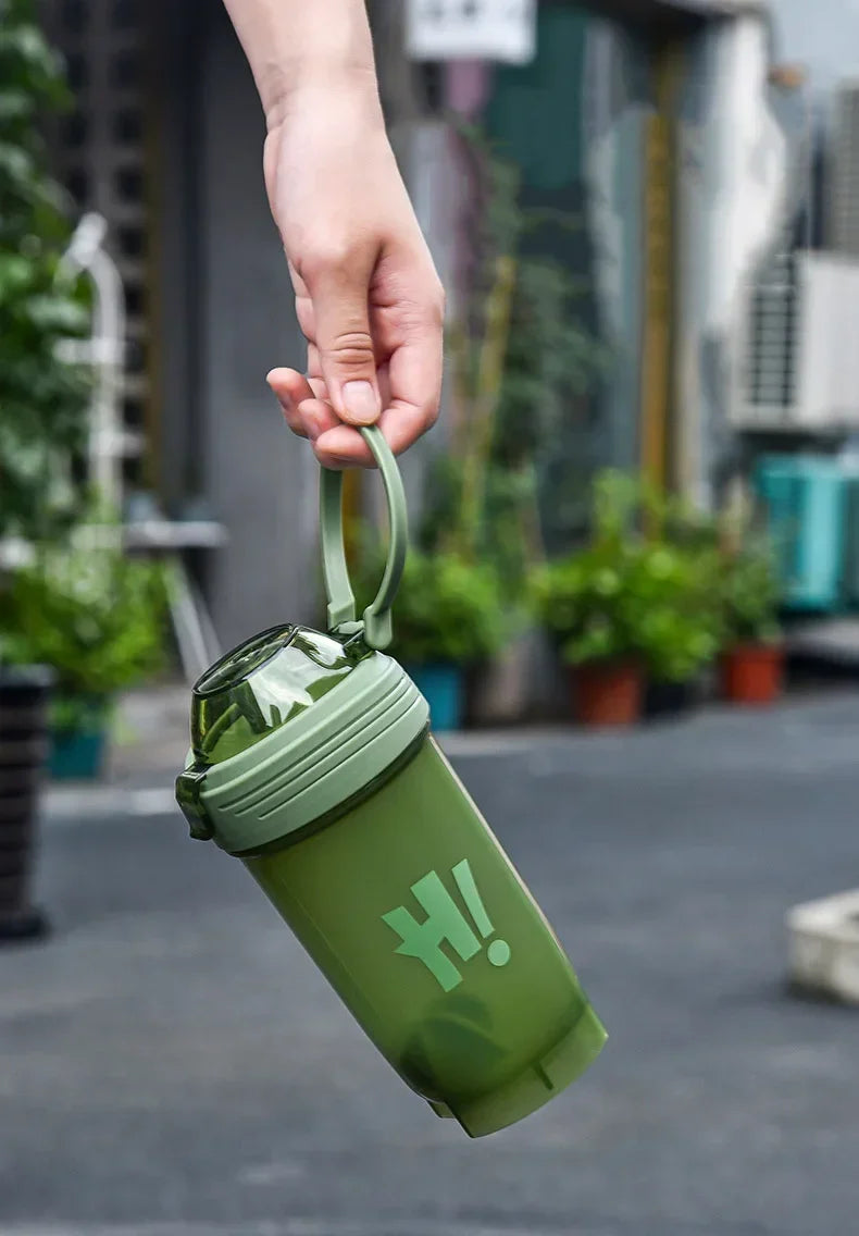 Portable 500ml Protein Powder Shaker Bottle Leak Proof Water Bottle for Gym Fitness Training Sport Shaker Mixing Cup with Scale.