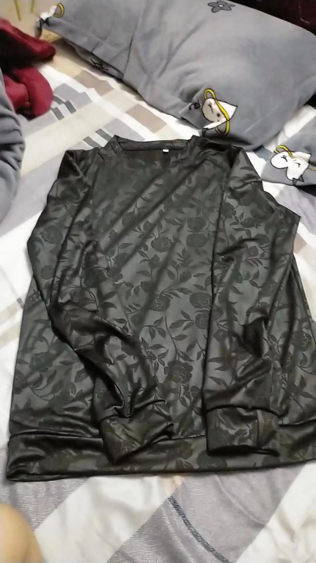 Spring Summer New Men Suits Simple Jacquard O-Neck Long Sleeve Thin T-shirts And Pants Two piece Set For Men's Trendy Outfits.