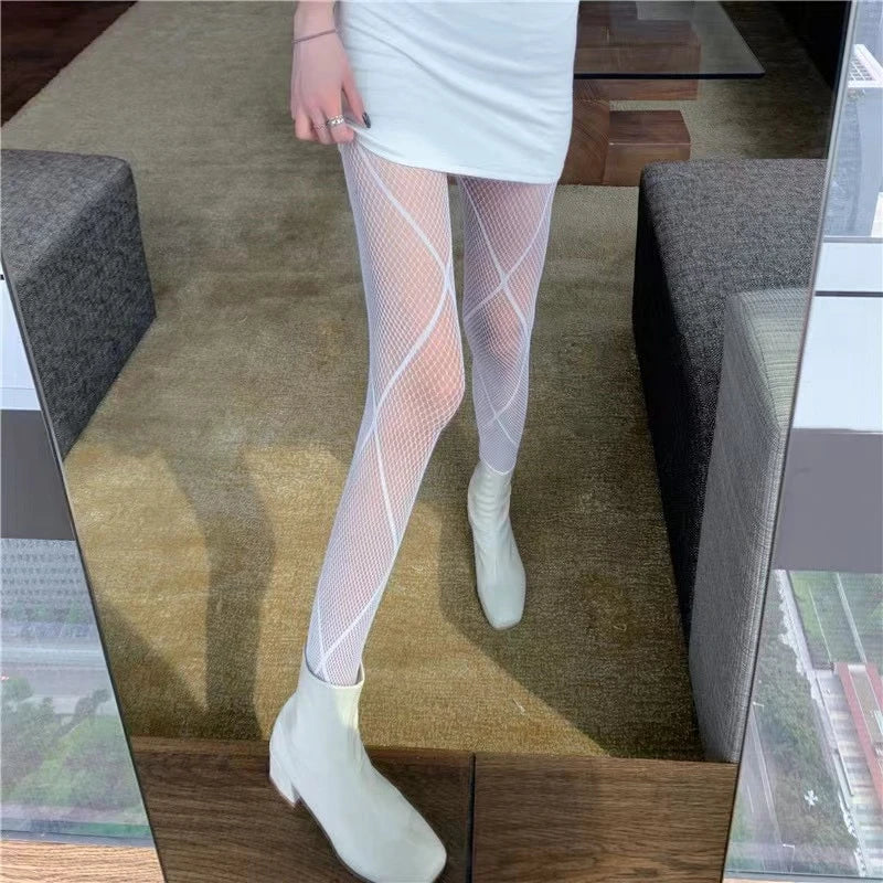 Female Vintage Fishnet Lace Pattern Tights Hollowed Rhombus Striped Geometric Jacquard Pantyhose Anti-pilling JK woman Legging
