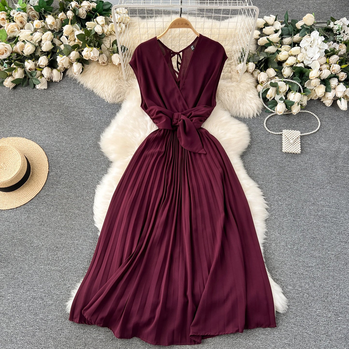 Französisch Vintage elegante Plissee Vneck Kleid A-Linie Mode Chiffon Frühling Herbst ärmellose Vestidos Frauen kleider