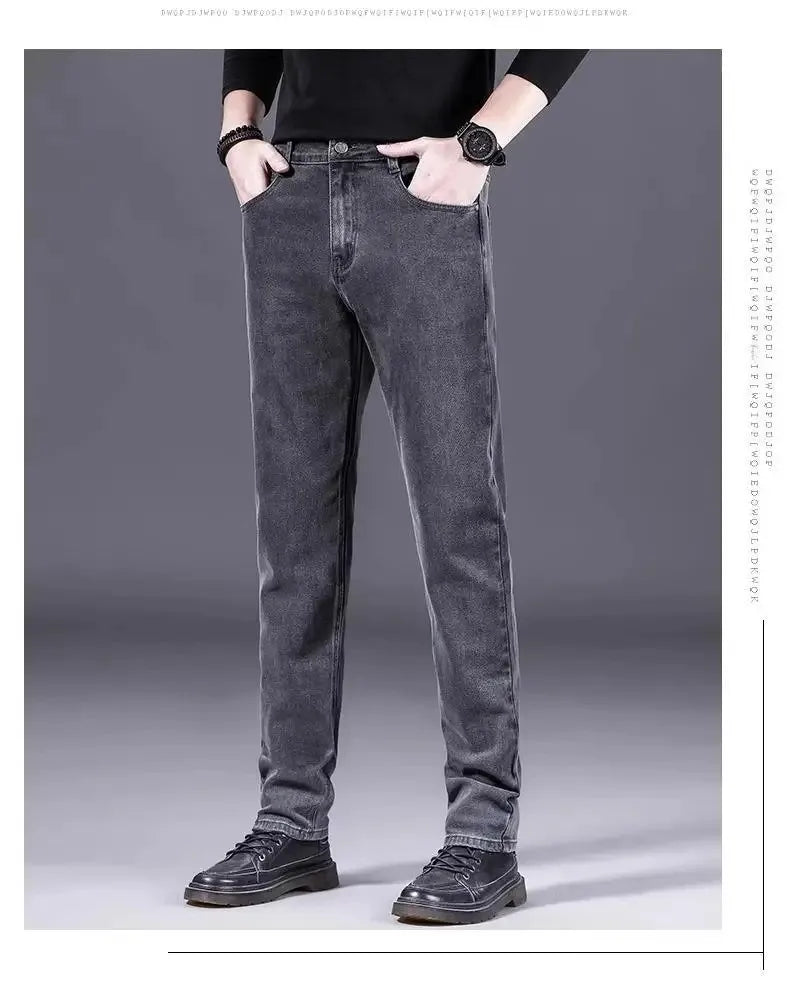 High-End Men's Fleece-Lined Thick Stretchy Straight Leg Jeans 2025 New Style Loose Fit Smoke Grey Trousers for Men.