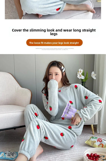 Warme Damen-Nachtwäsche für den Winter, bedruckt, Erdbeere, O-Ausschnitt, Korallensamt-Pyjama, Loungewear, zweiteiliges Set, süße Damen-Pyjamas