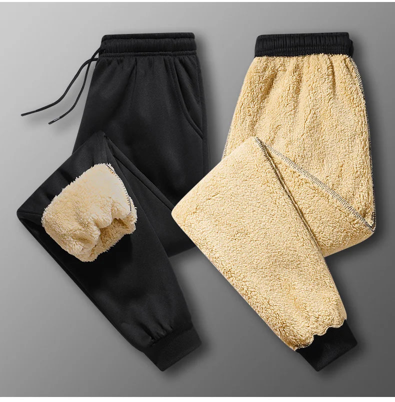 Pants for men in autumn and winter, thickened with fleece for outerwear, casual pants, warm lamb wool sports sweatpants.