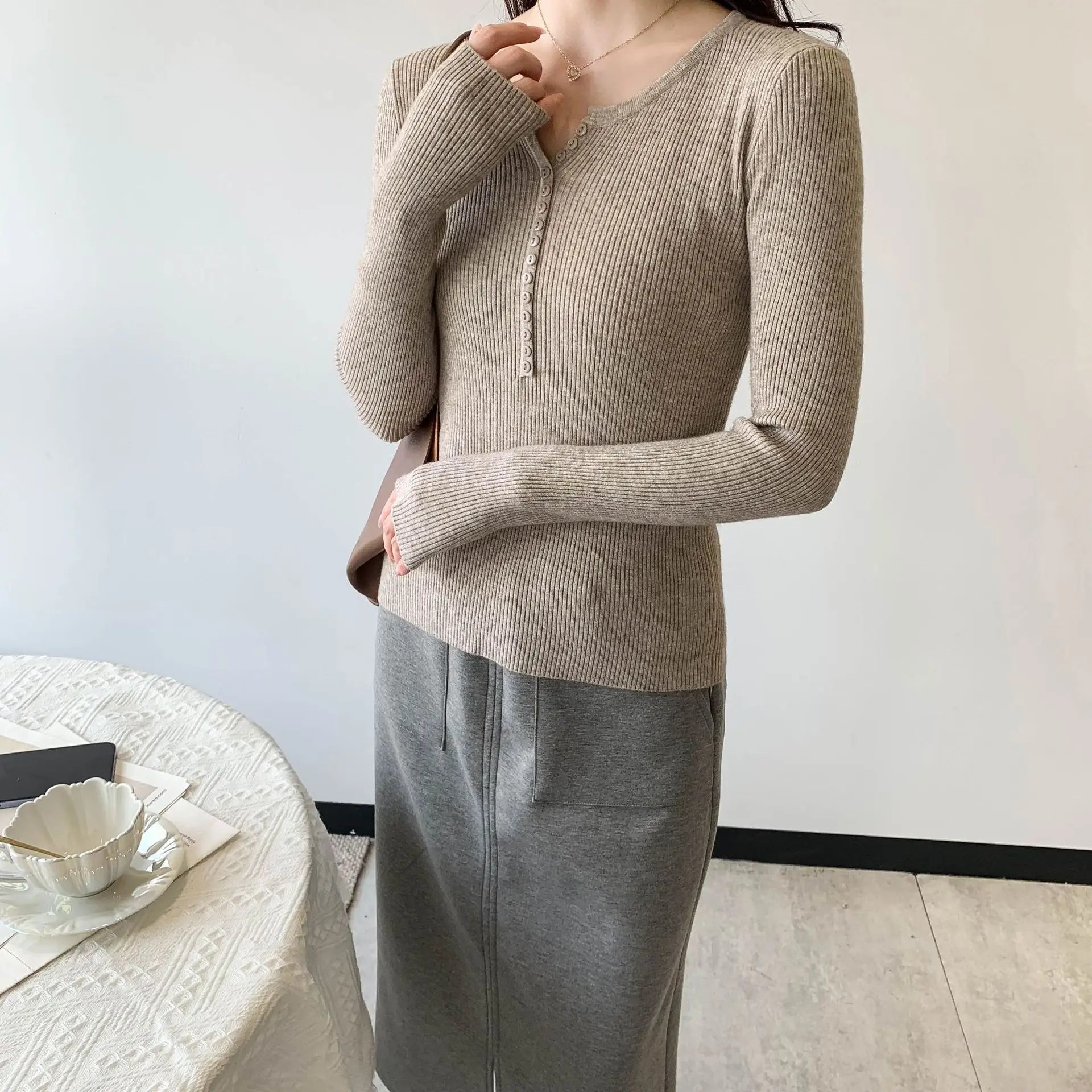 2026 frühling Herbst Grundlegende Pullover Gestrickte Frauen Pullover Taste Oansatz Pullover Weibliche Pullover Schlank Solide Bold Streifen Tops.