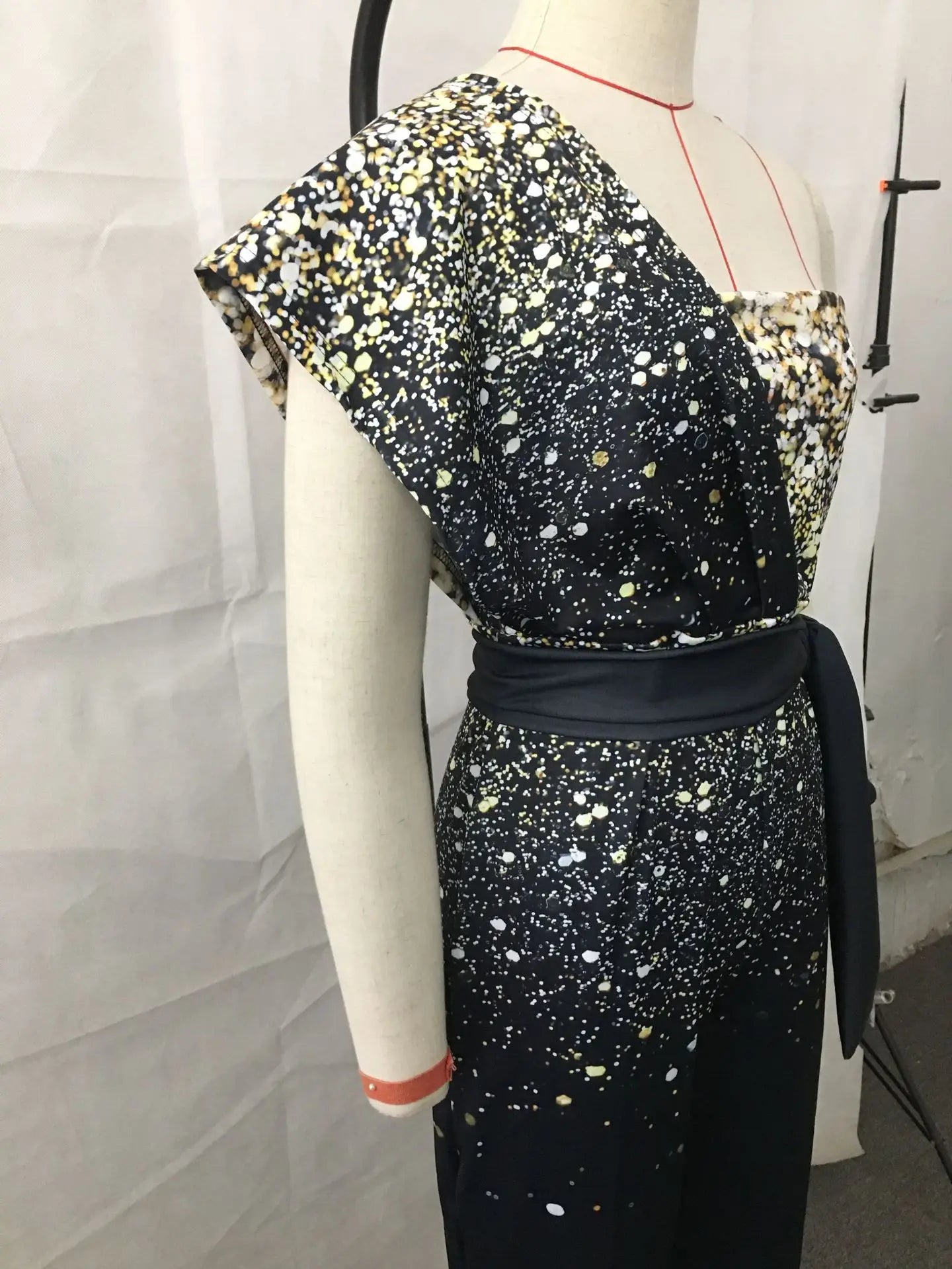 Women Jumpsuits Sleeveless Rompers Overalls Solid One Piece Pencil Pants Slim Belt Slight Strech Spliced Sequins Office Lady.