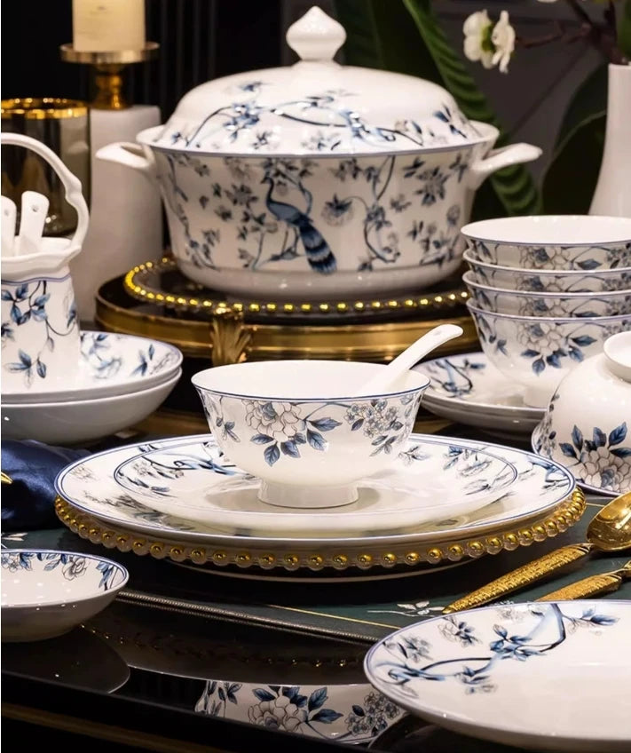 Blue Peacock Bone China Dining Plate Blue and White Kitchen Tableware Flower Ceramic Tableware Home Dining Bar Main Course Plate.