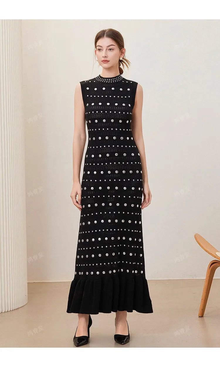 Gestricktes Kleid im europäischen und amerikanischen Design für Damen, Frühling/Sommer, Rundhalsausschnitt, heiße Perlen, einzigartiger, schlankmachender langer Stil.