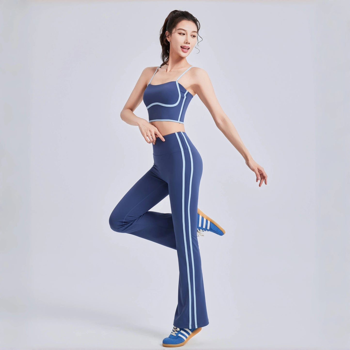 2025 New Striped Fashion Yoga Set Women Gym Clothes Sexy Sports Bra High Waist Yoga Flared Pants Running Hip Lift Fitness Pants.