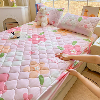1pc Quilted Bed Cover Floral Style Bedspread Thicken Soft Bed Linen Elastic Mattress Protector cubre colchón (No Pillowcase).
