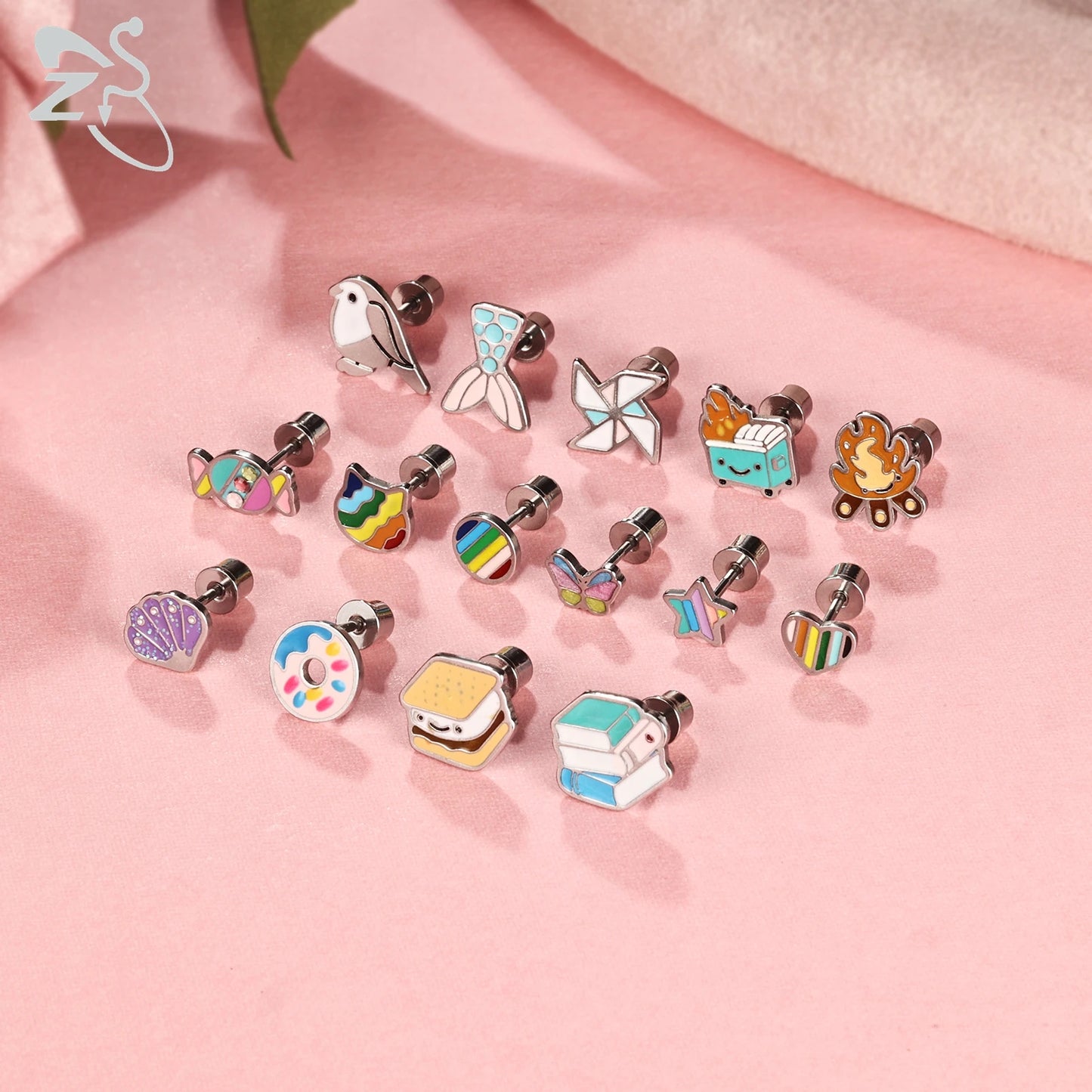 ZS 2Pcs/lot Stainless Steel Butterfly Star Heart Stud Earring Silver Color Earrings Ear Tragus Helix Tragus Piercing 20G Jewelry.