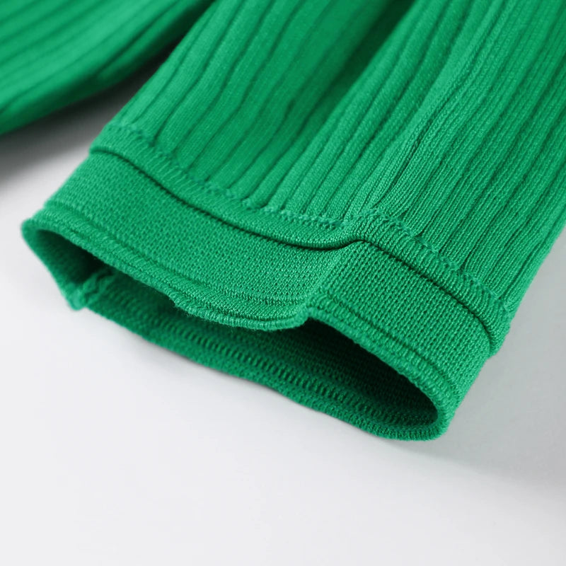 Frauen solide plissierte Saum Patchwork langes Kleid elegante Rundhals ausschnitt kurze Ärmel einreihige Dame Roben 2024 Sommer Streetwear.