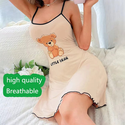 Neues Damen-Nachthemd mit sexy kleinem Bären-Aufdruck, süßes Cami-Schlafkleid, Mini-Spaghettiträger, Salatsaum, Kontrastbesatz, Loungewear.