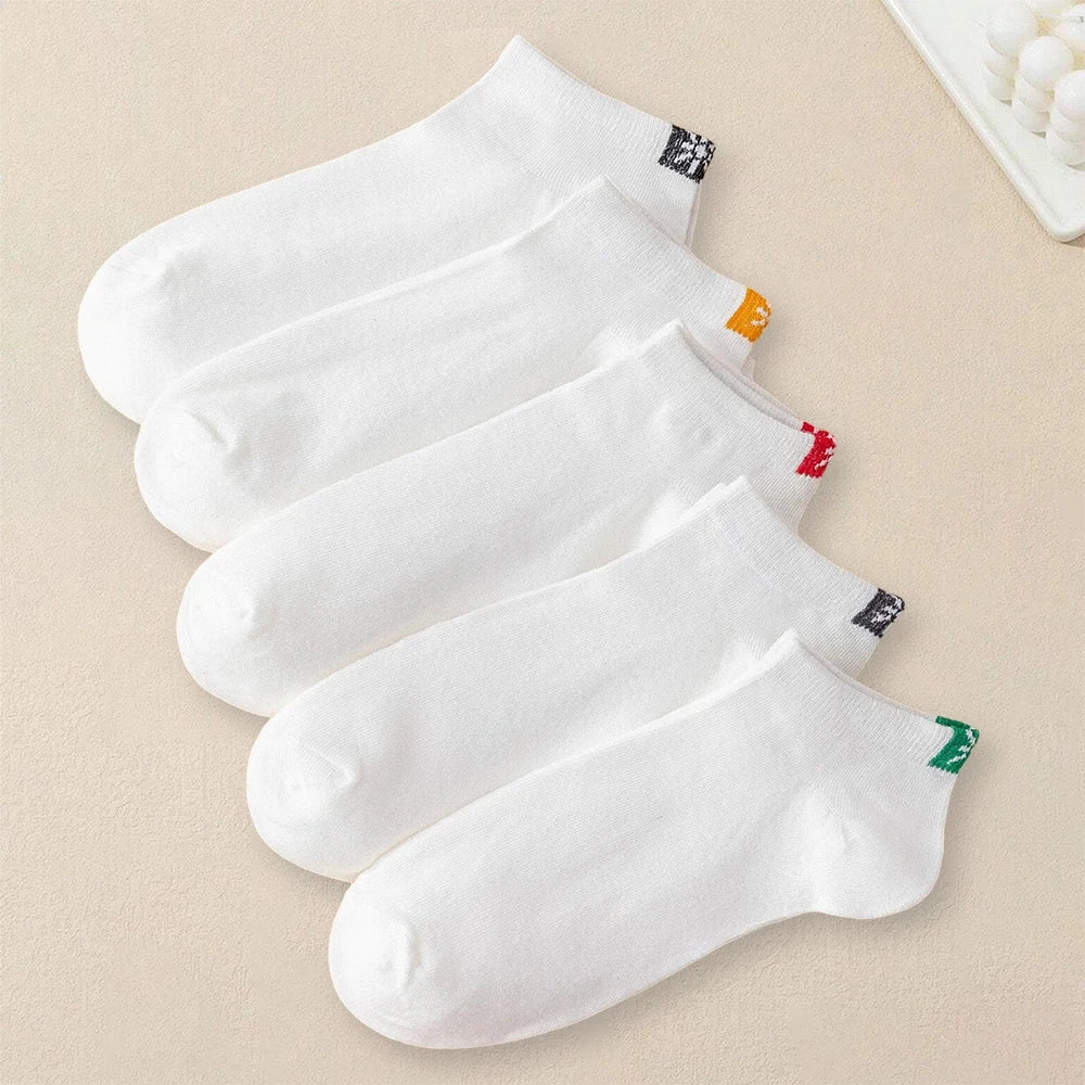 5 Pairs Women Cartoon Patterned Socks Trendy Versatile Breathable Sweat Wicking Deodorizing Antibacterial Comfortable Socks.