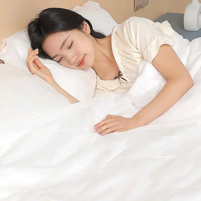 4pcs Set - Double - Disposable Bedding, Including Duvet Cover, Sheets, And Pillowcases*2 - Suitable for Travel, Hotels, Trains.