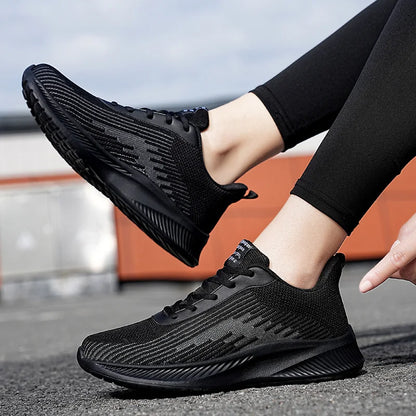 Summer Hot Sale Red Mesh Men Running Sneakers Big Size 47 Light Breathable Women Training Shoes Non-slip Sport Shoes for Man.