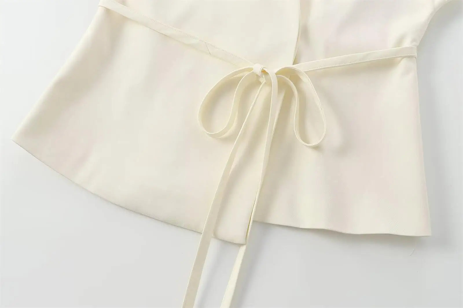 TFMLN Fashion Women's Trouser Suits Sleeveless V-Neck Top With Belt Straight Pants Sets 2025 Spring Summer Commuter 2 Piece Set.